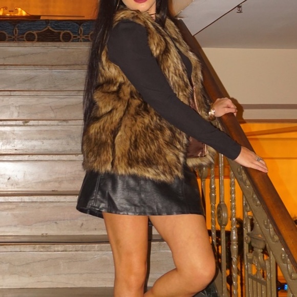 Brown Faux Fur Vest - Picture 2 of 3